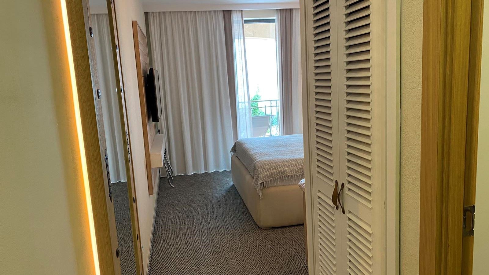 rooms-standard-room-balcony-or-terrace-promotion