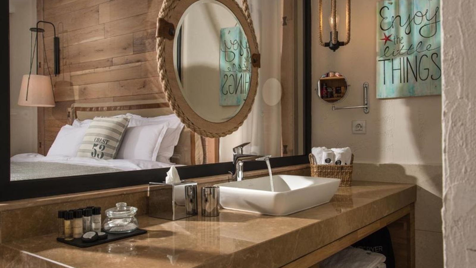 rooms-deluxe-room-garden-view-balcony-or-terrace