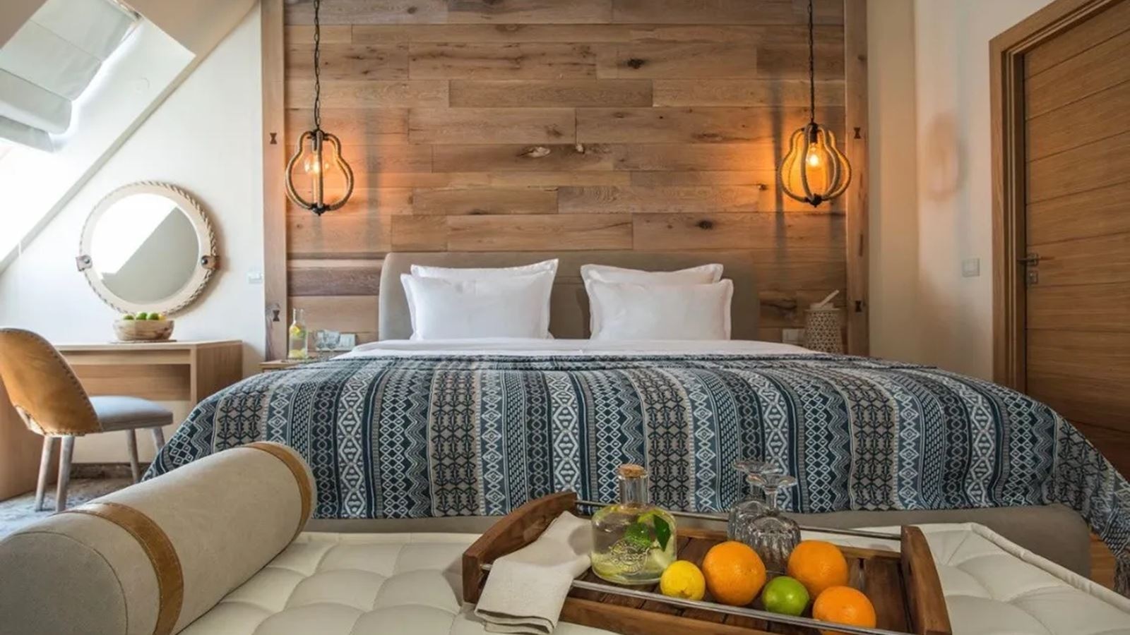 rooms-single-use-deluxe-room-garden-view-balcony-or-terrace