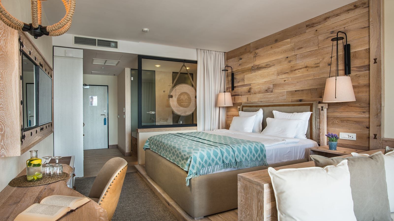 rooms-single-use-deluxe-room-sea-view-balcony-or-terrace