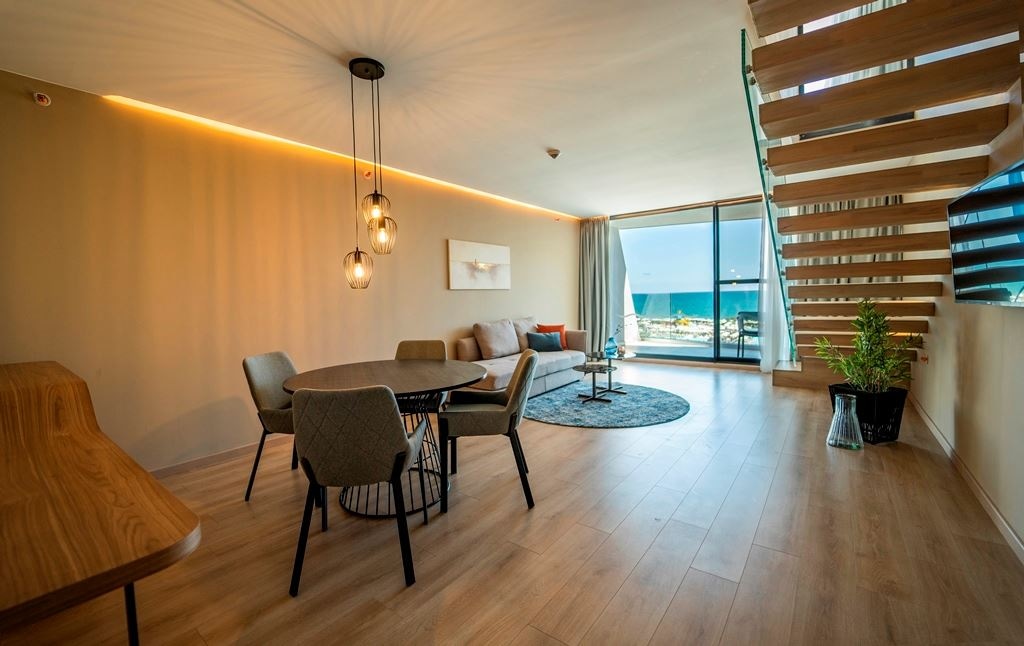 rooms-standard-maisonette-seaview-balcony-or-terrace