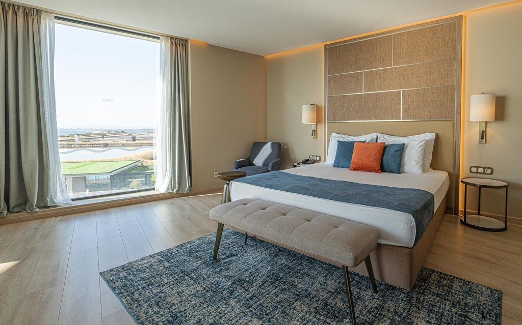 rooms-corner-juniorsuite-seaview-balcony