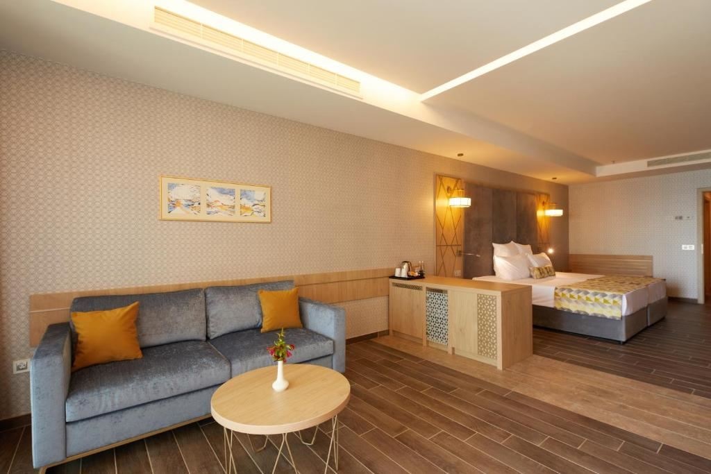 rooms-double-deluxe-frontal-sea--view