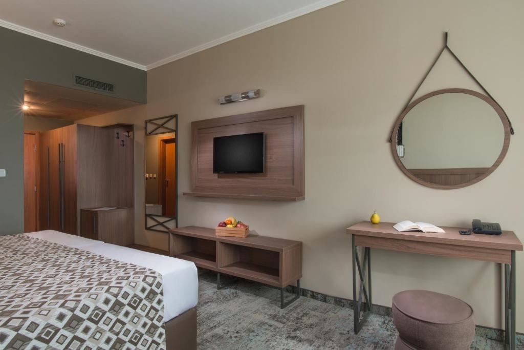 rooms-twin-deluxe-room-seaview-balcony-or-terrace