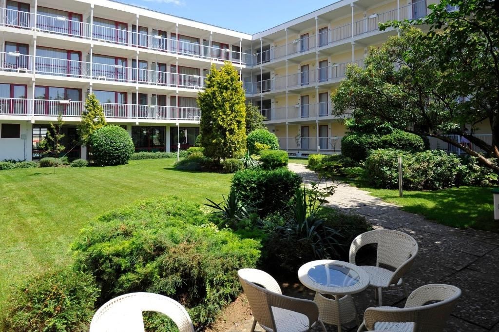 general-main-building