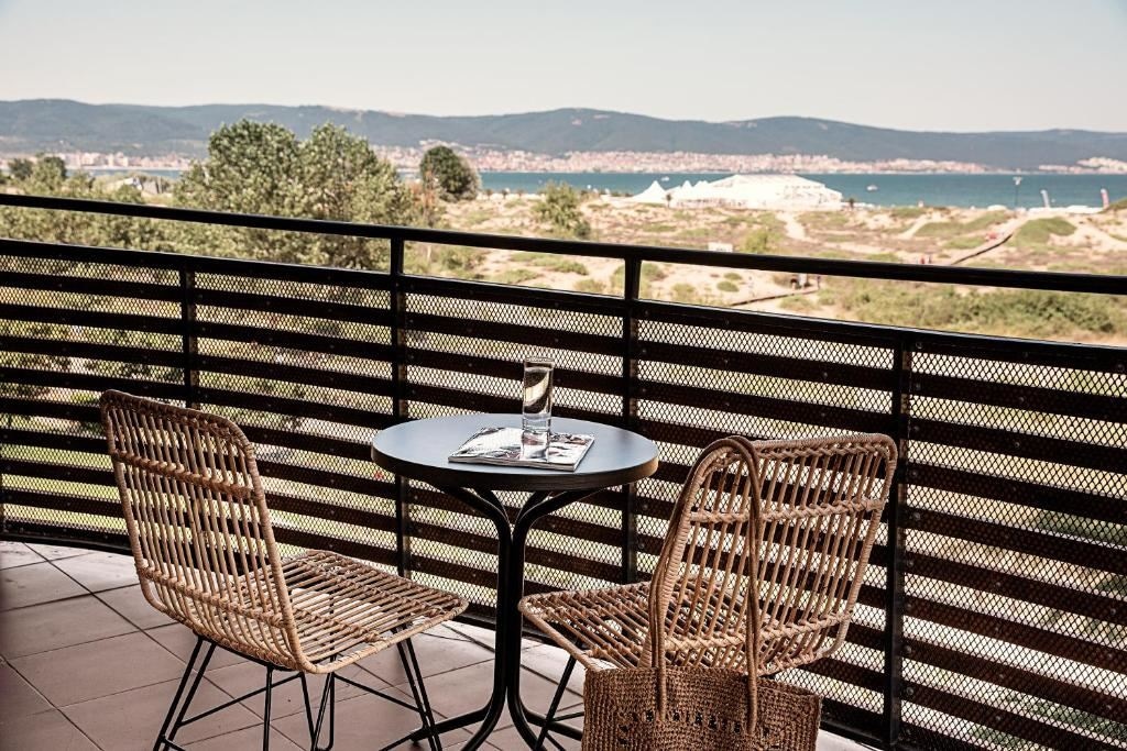 rooms-two-bedrooms-apartment