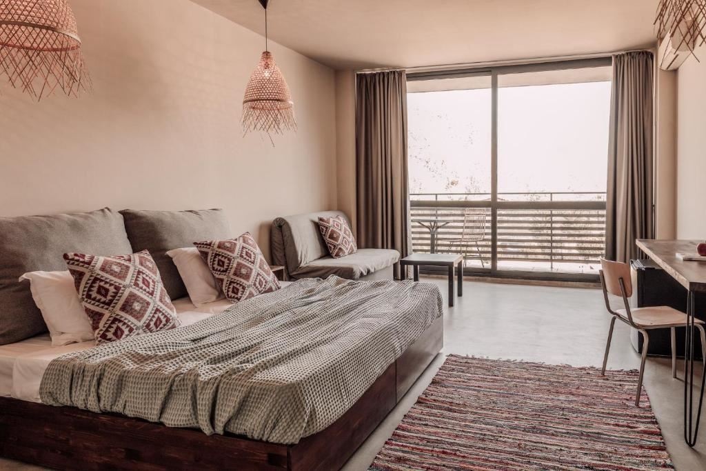 rooms-studio-sea-side