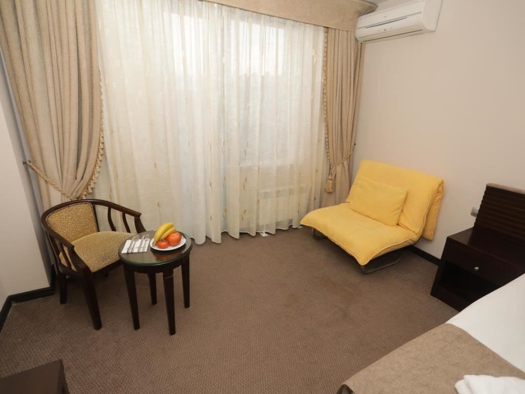 rooms-twin-standard-room