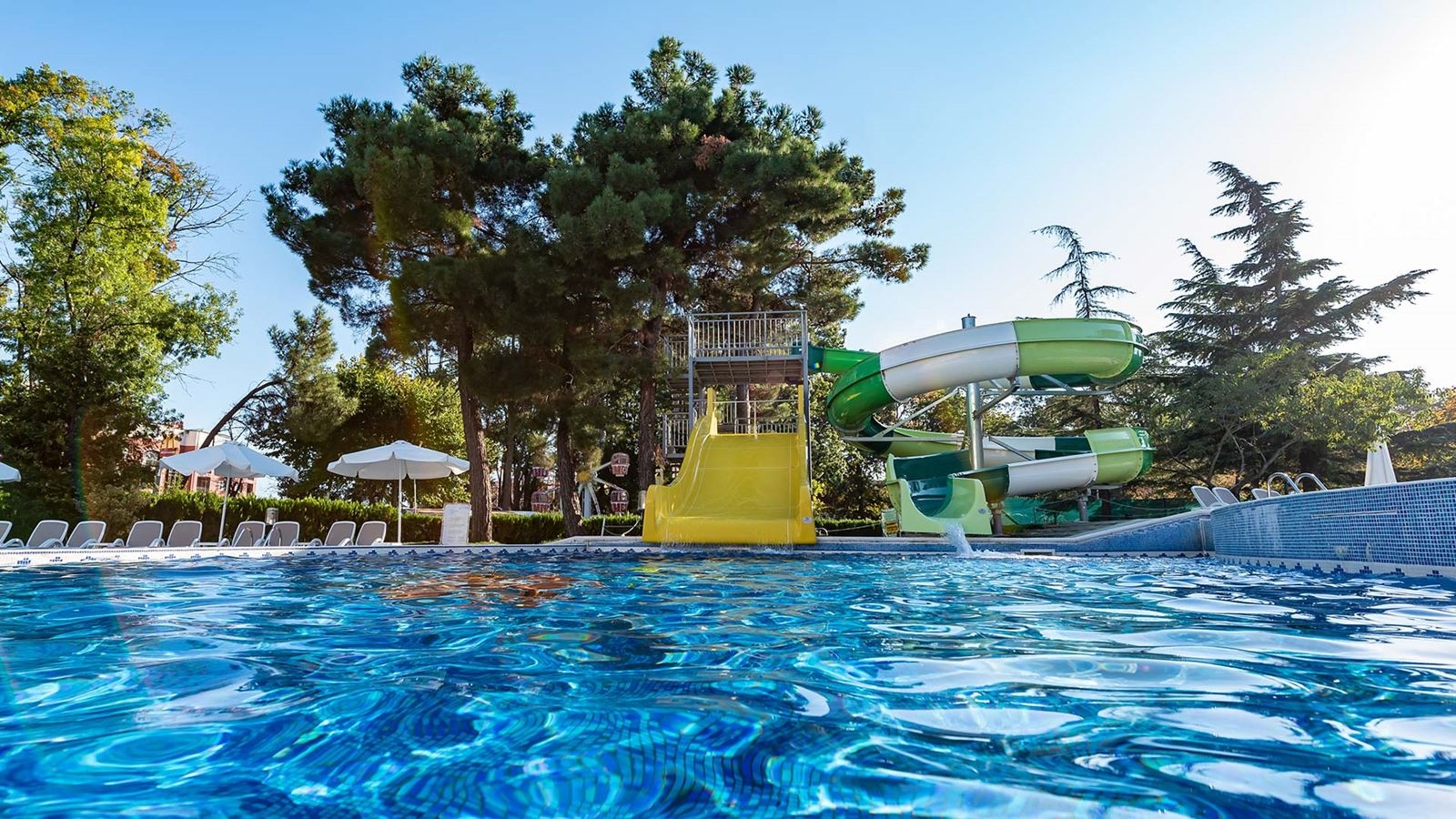 water-park-outdoor-pool