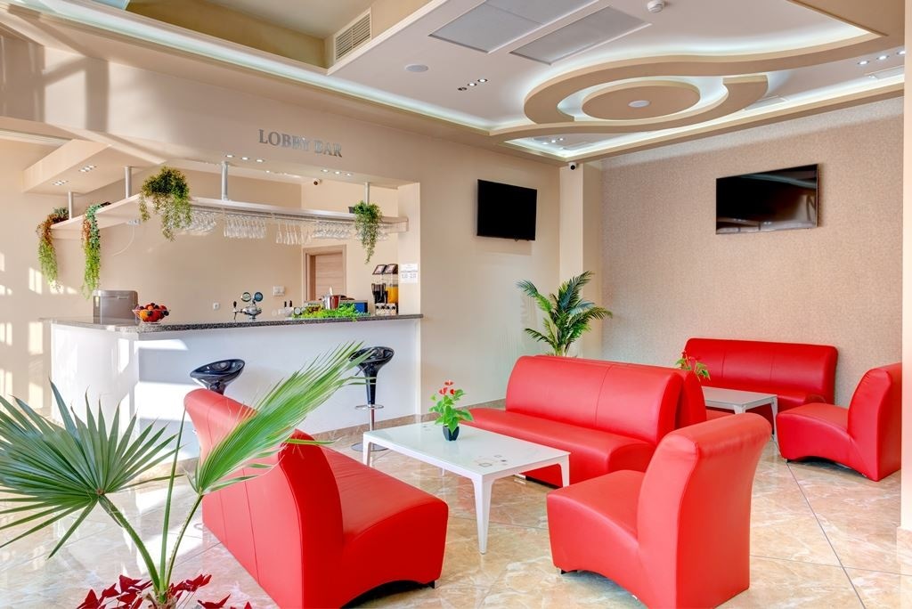 bars-pool-barlobby-bar