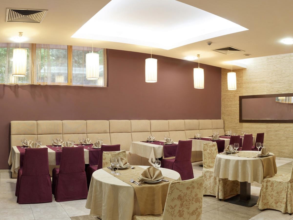 restaurants-restaurants