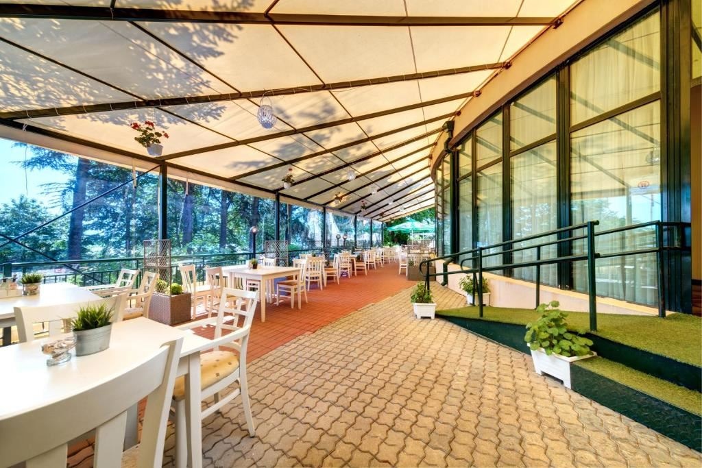 restaurants-restaurants