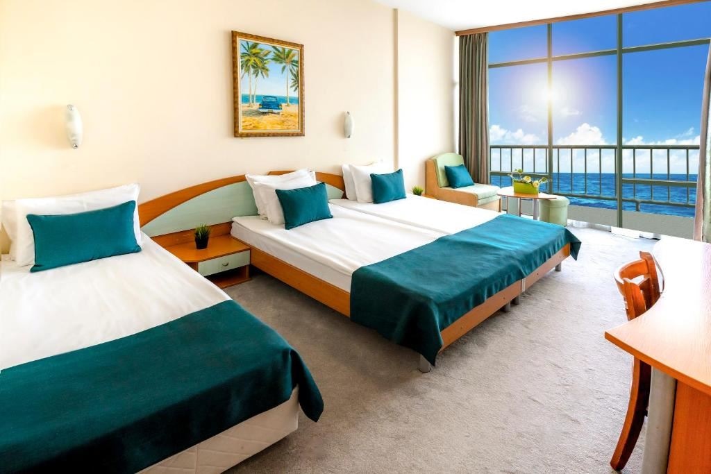 rooms-triple-sea-view