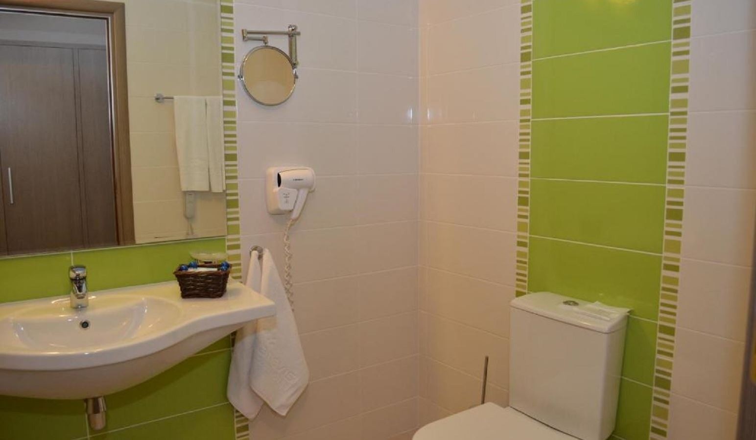 rooms-standard-room-balcony