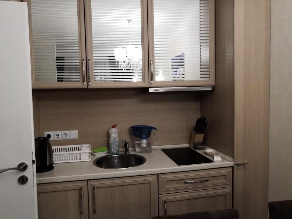 rooms-1-bedroom-deluxe-apartment-balcony