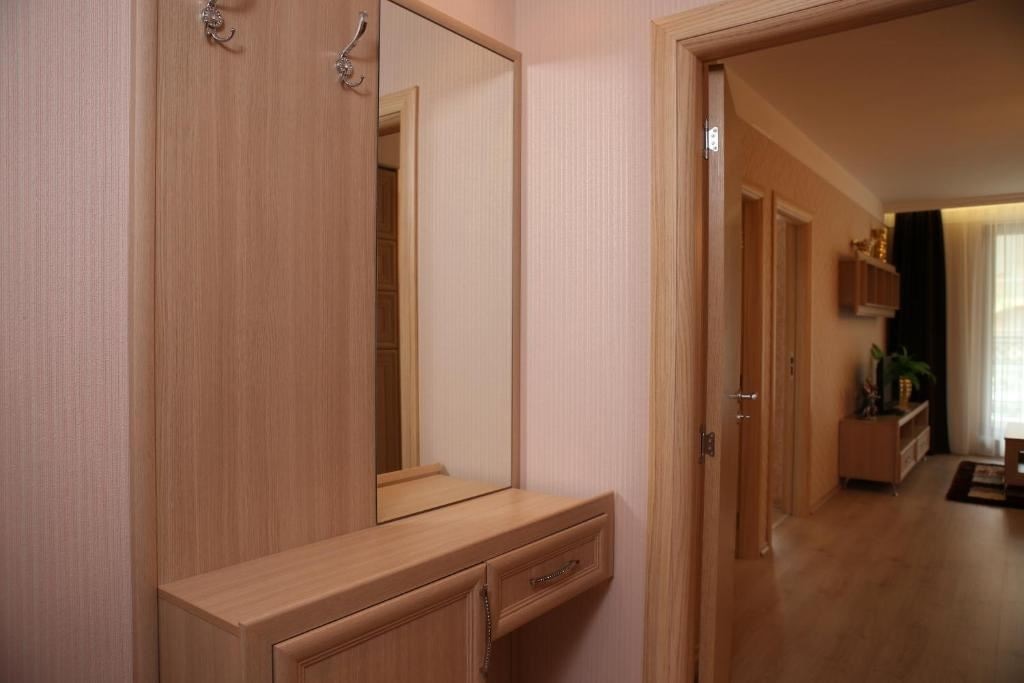 rooms-2-bedroom-standard-apartment-balcony