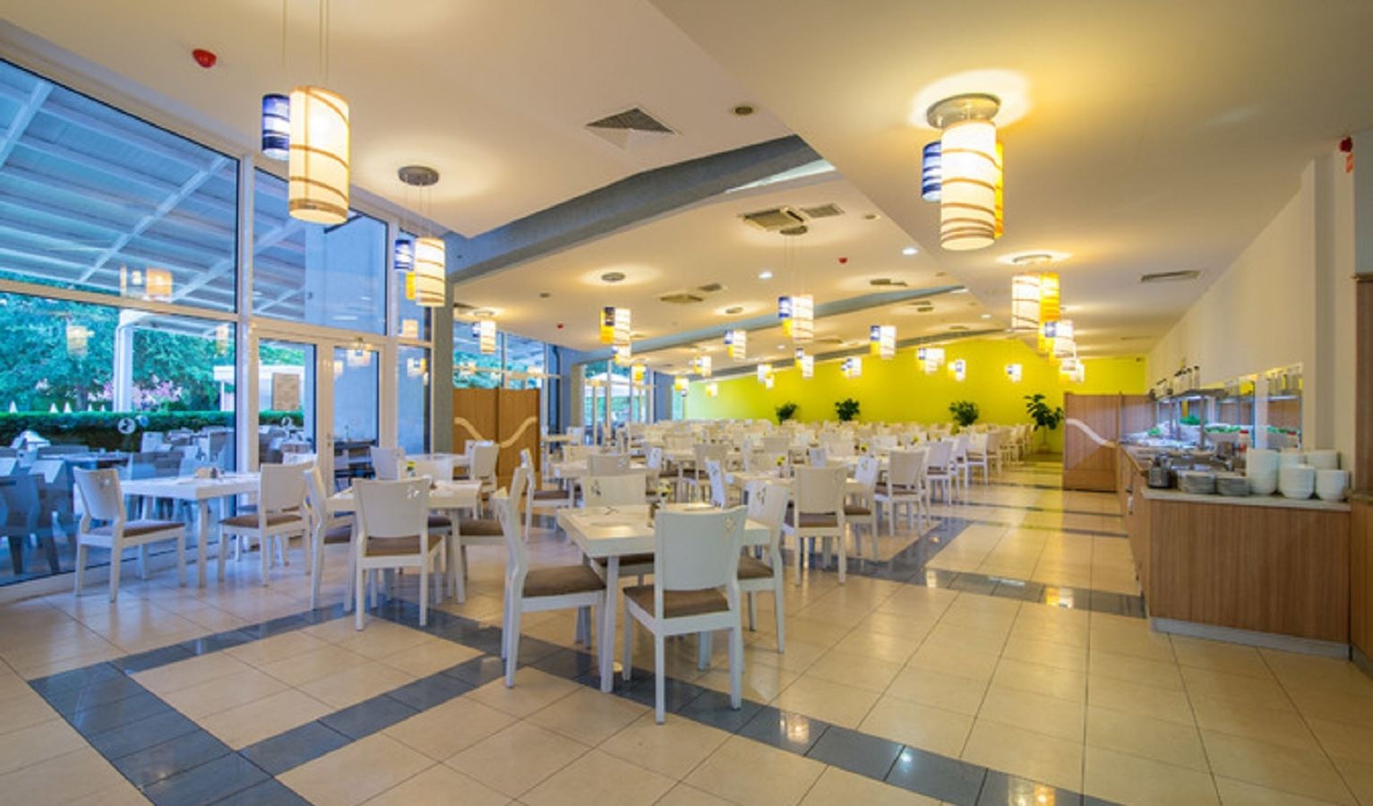 restaurants-restaurants