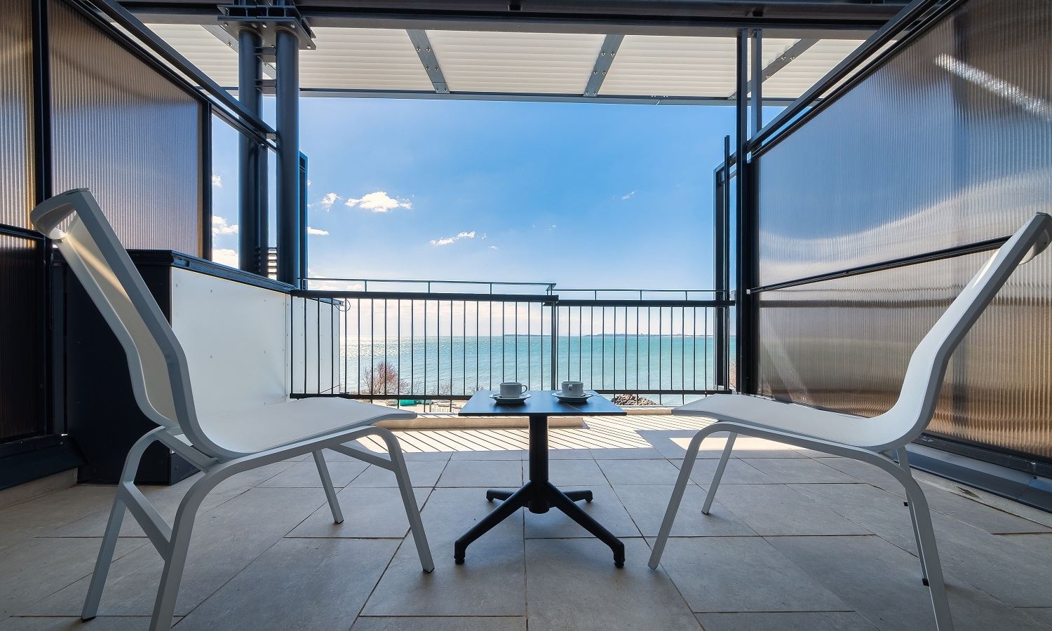 rooms-double-room-big-shaded-terrace-sea-view