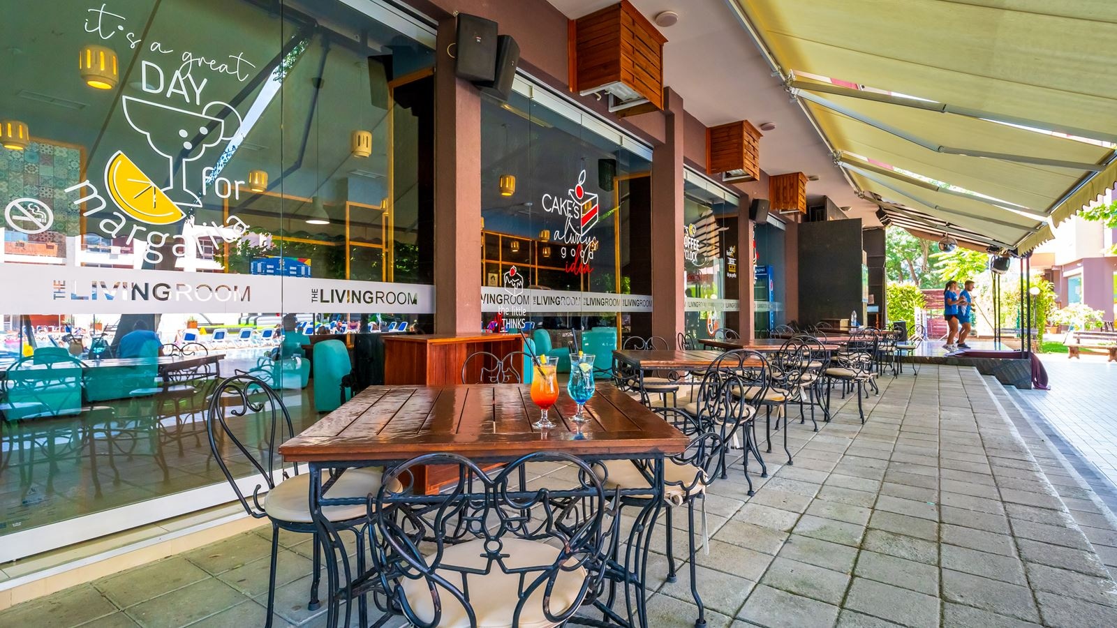 bars-the-living-room