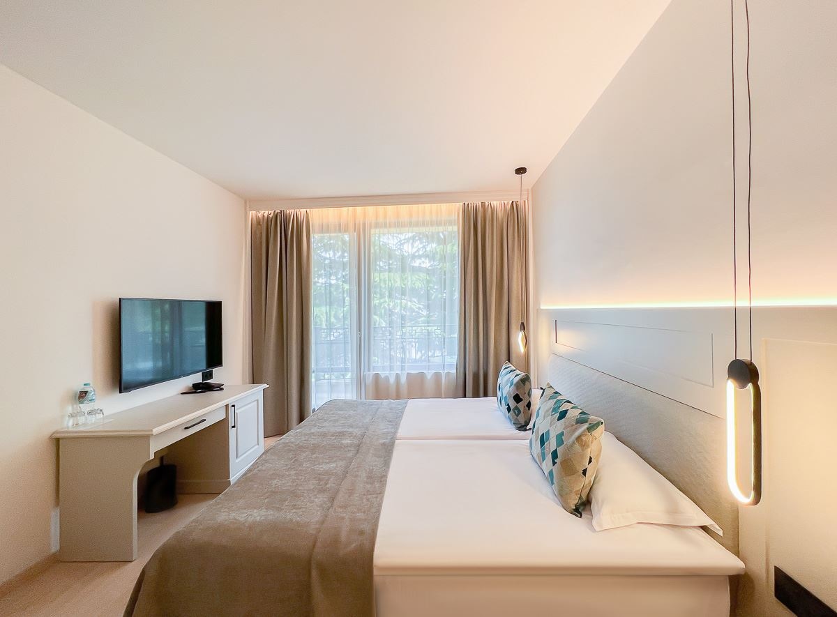 rooms-double-room-sea-side