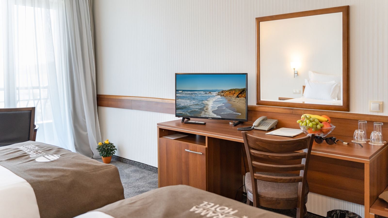 rooms-double-standard-room-cityview