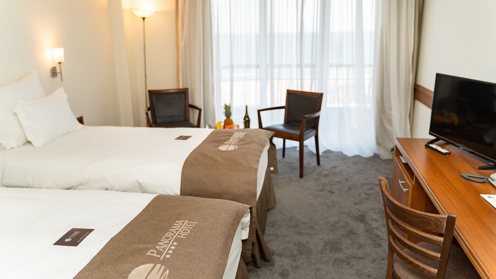 rooms-double-standard-room-cityview