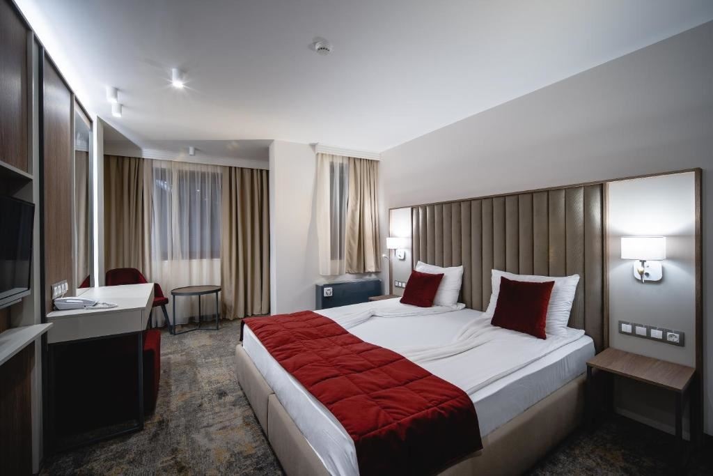 rooms-double-premium-room-balcony