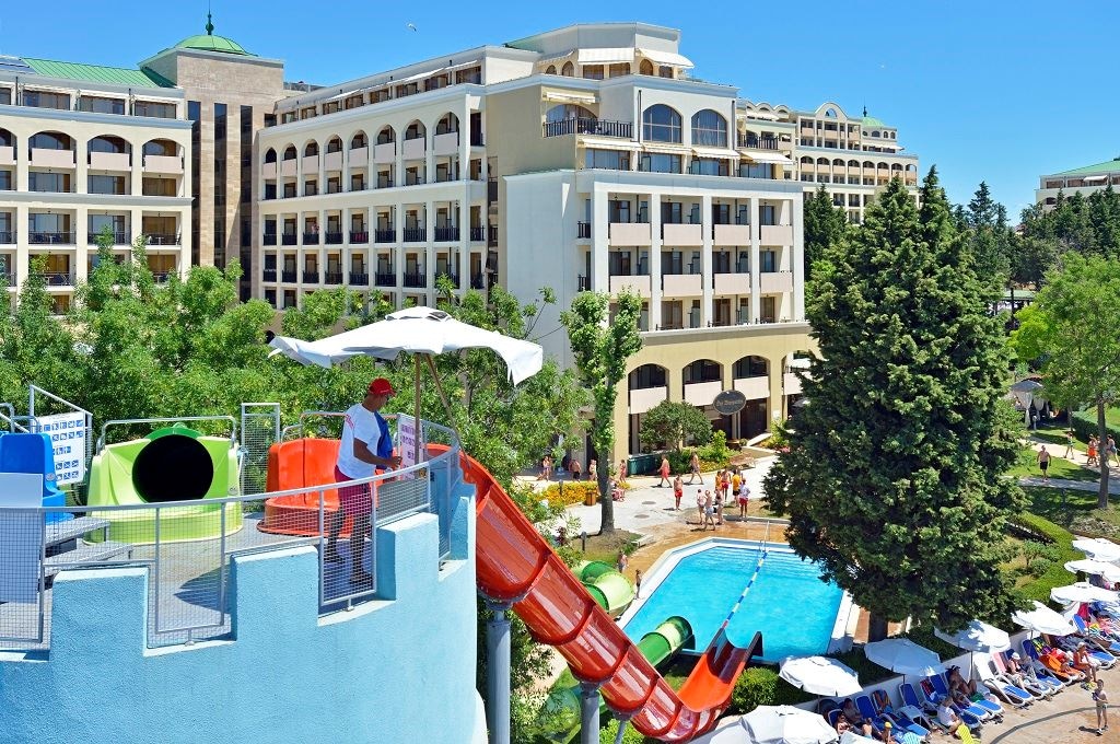 water-park-water-park