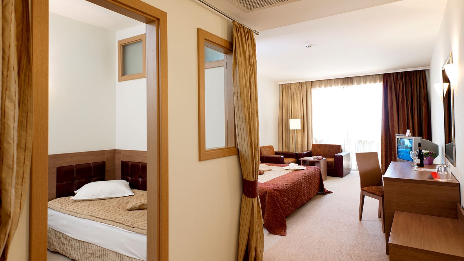 rooms-junior-suite-sea-view