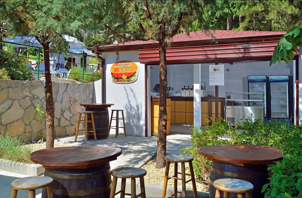 bars-bar-embarcadero-from-beg-june-until-beg-sept