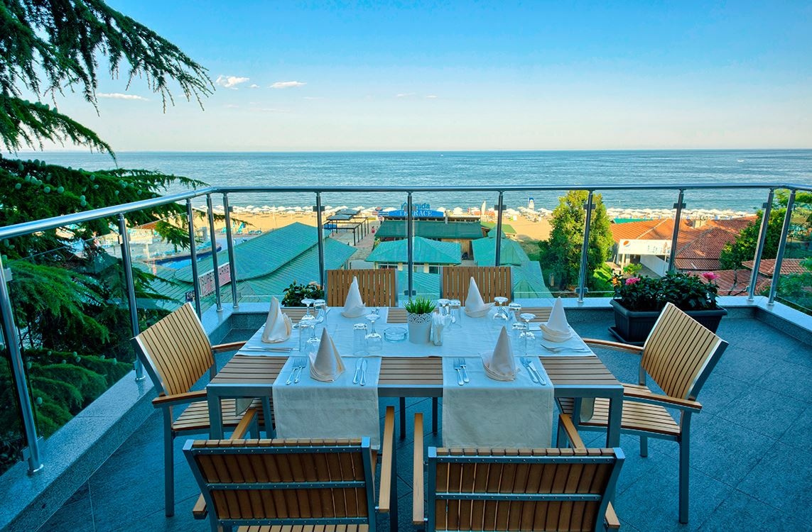 restaurants-a-la-carte-restaurant