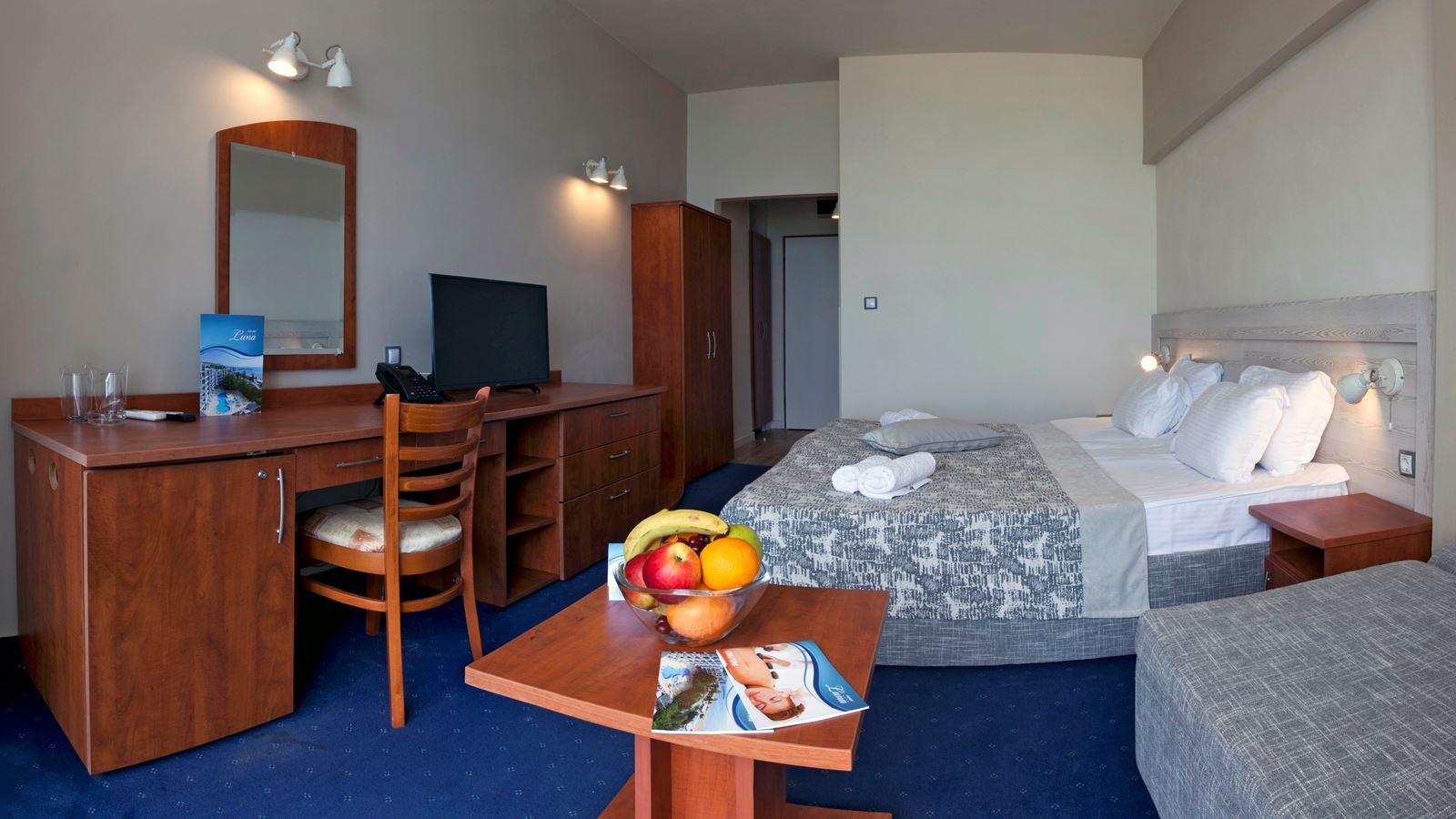 rooms-twin-standard-room-seaview-balcony