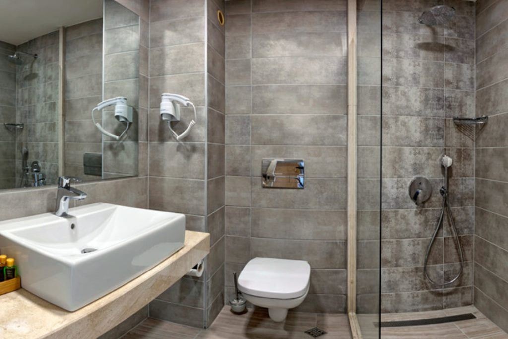 rooms-deluxe-room-sea-view-balcony