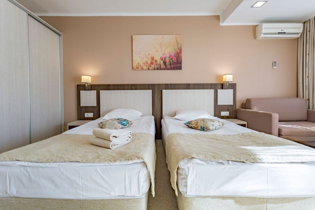 rooms-doubletwin-standard-room