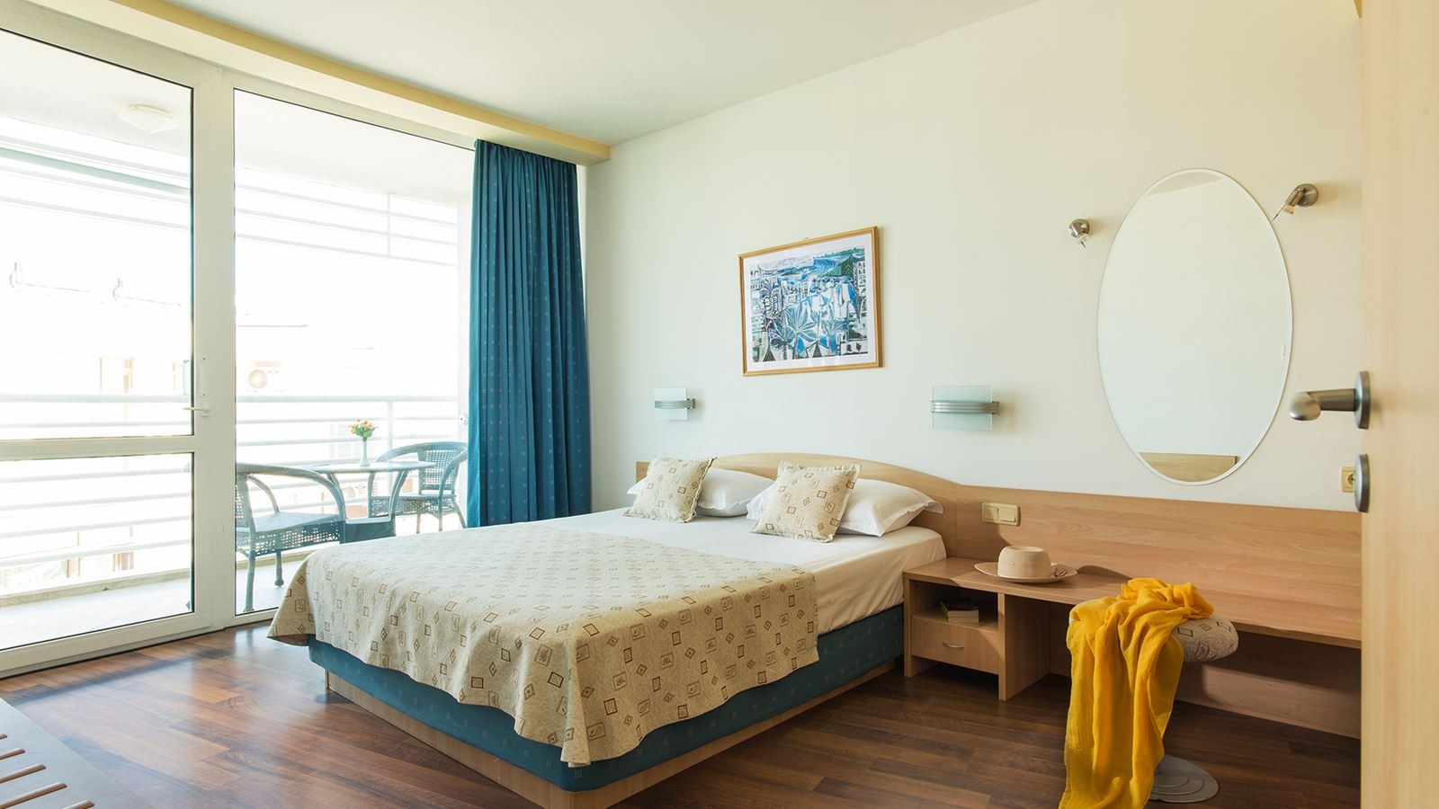 rooms-1-bedroom-standard-suite-balcony-or-terrace