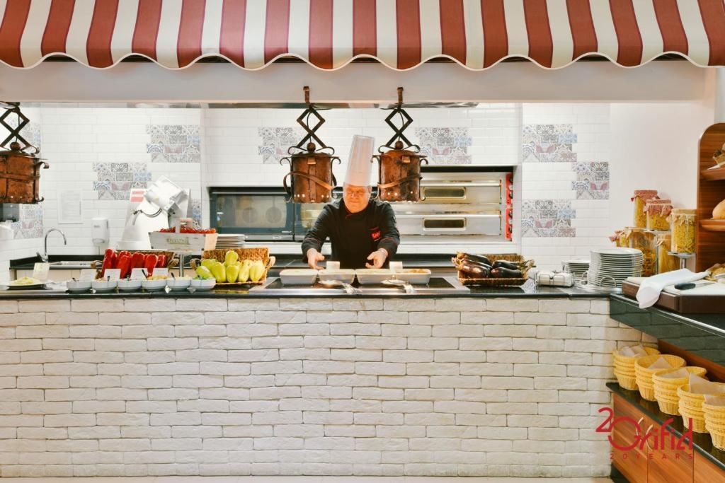 restaurants-restaurants