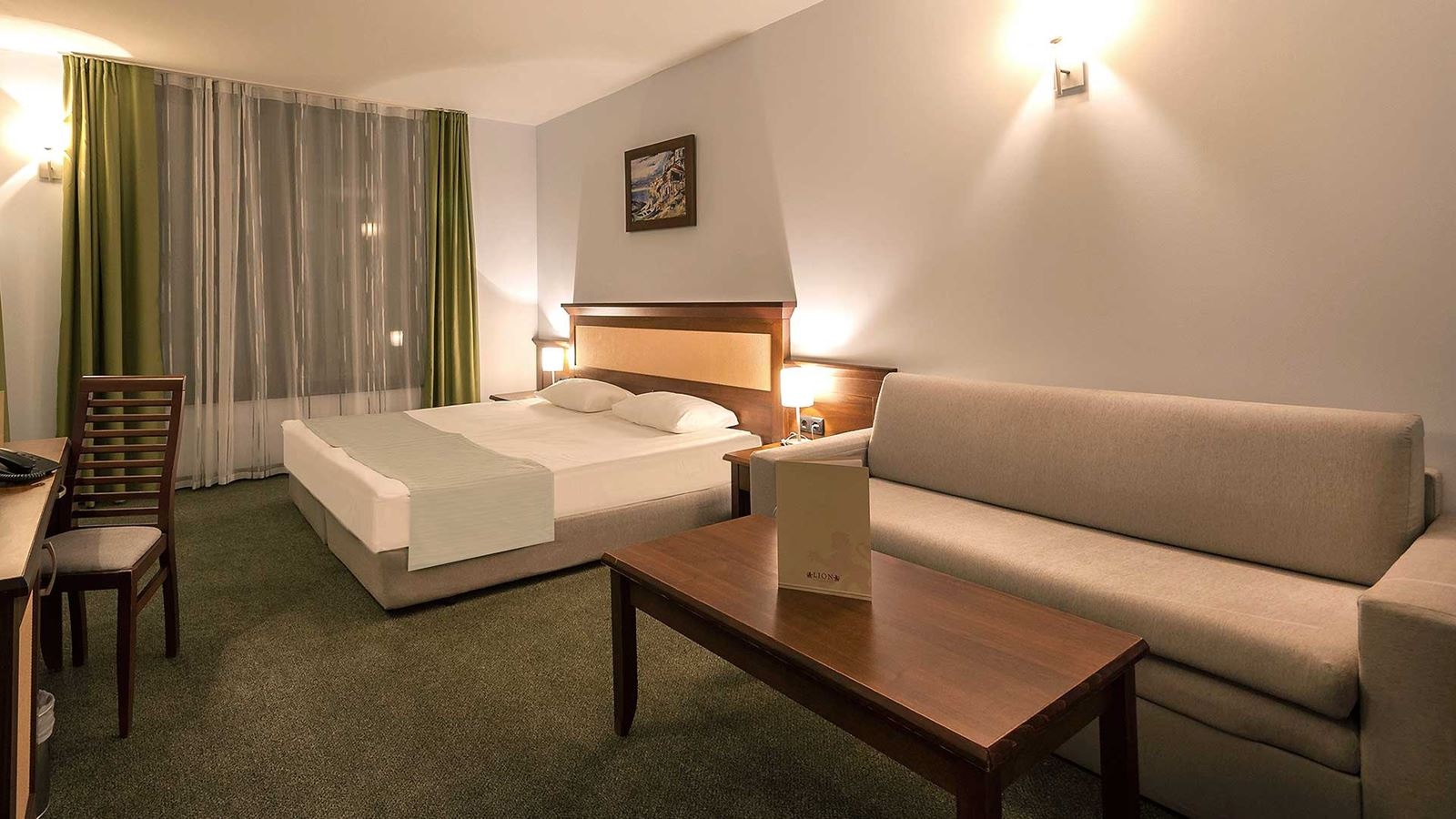 rooms-double-standard-apartment-balcony