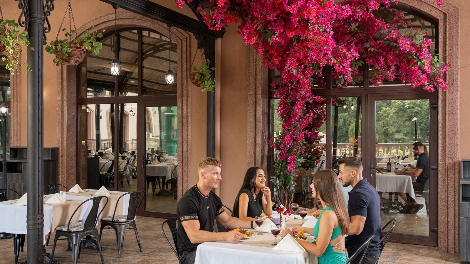 restaurants-main-restaurant