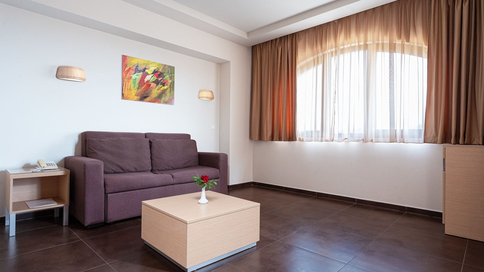 rooms-standard-apartment-balcony