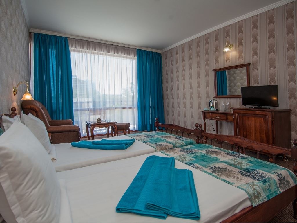 rooms-standard-room-balcony