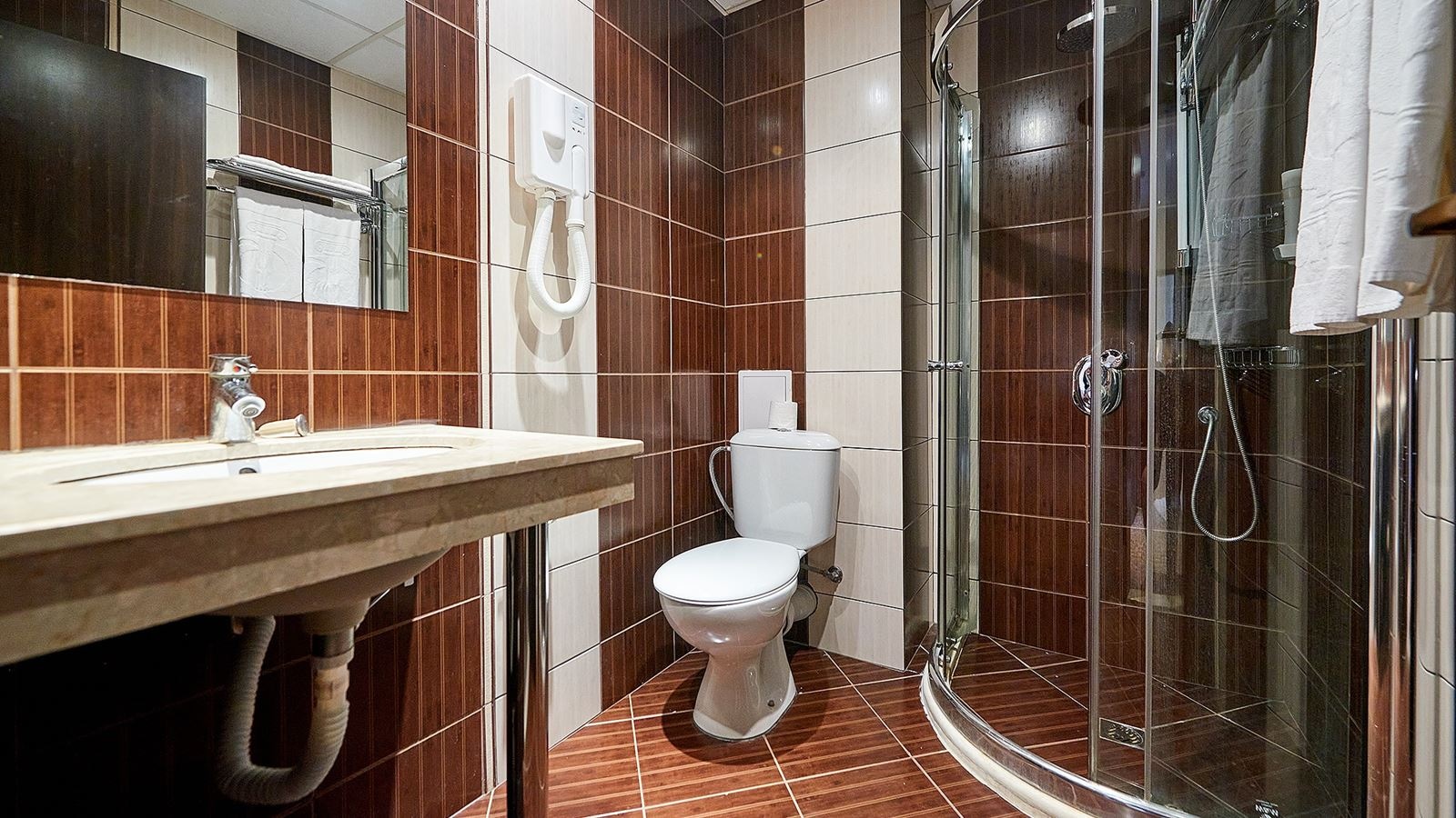 rooms-standard-apartment-balcony