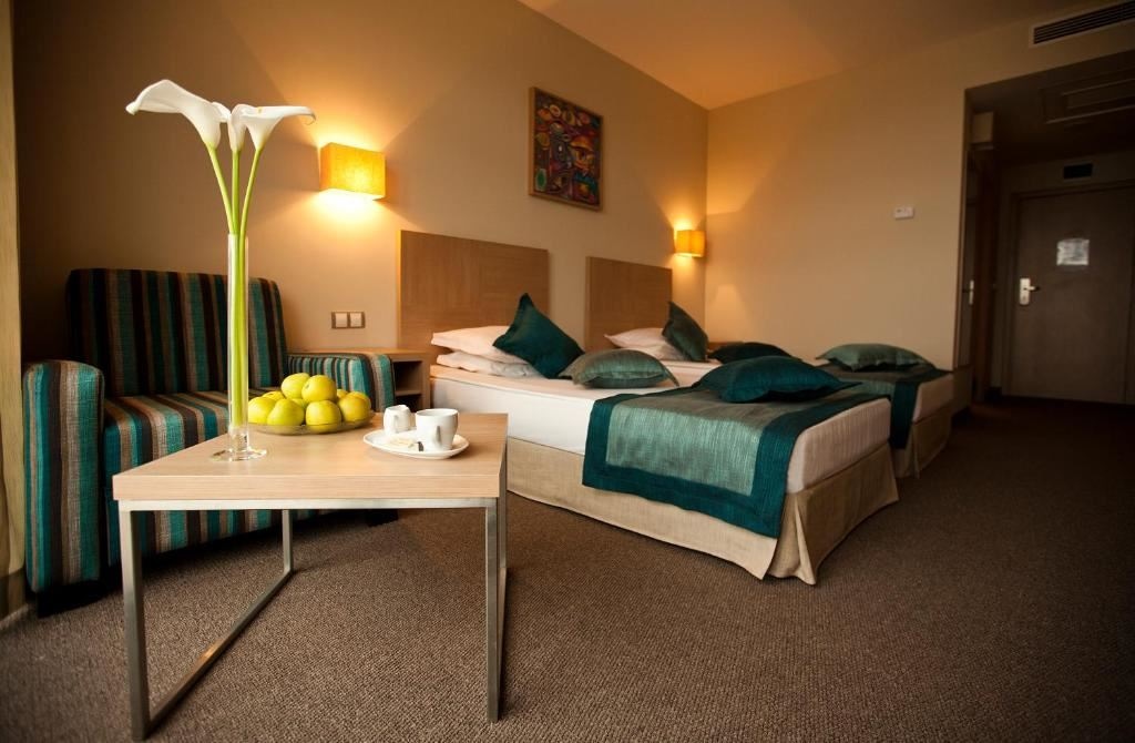 rooms-standard-room-balcony