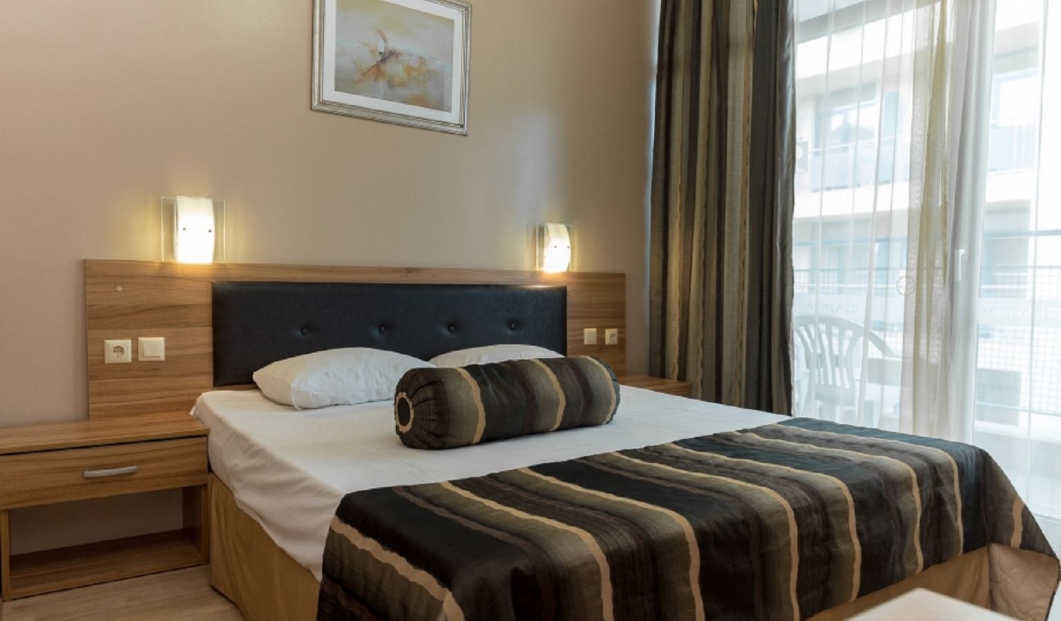 rooms-singleuse-standard-room-balcony