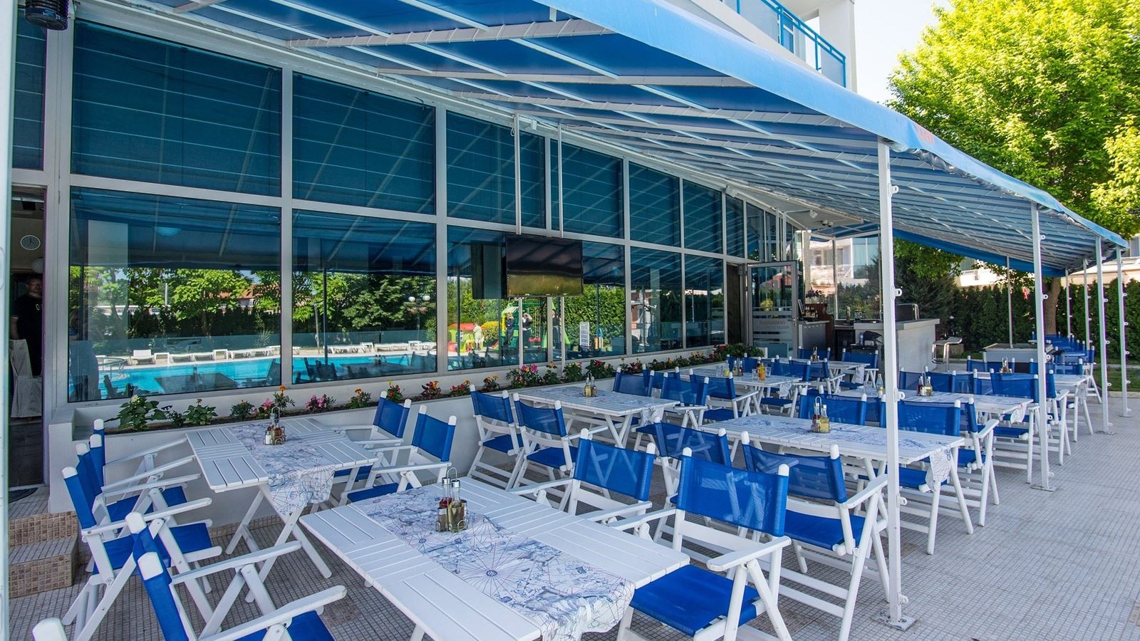 restaurants-restaurants