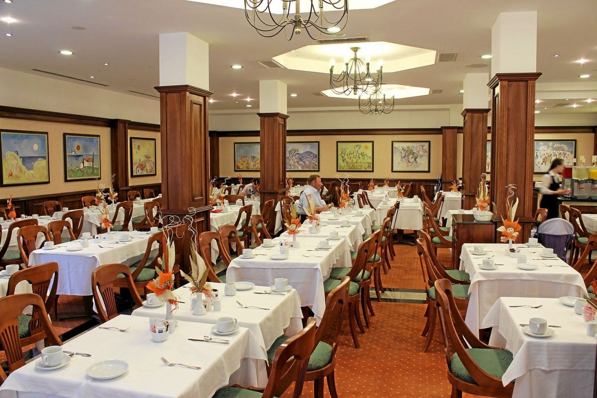 restaurants-restaurants