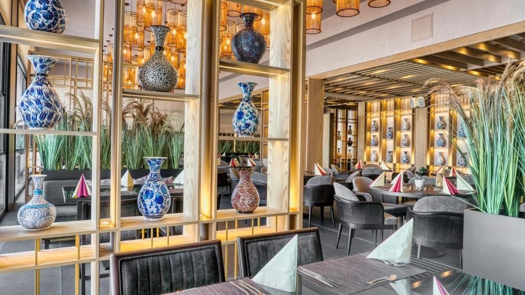 restaurants-main-restaurant