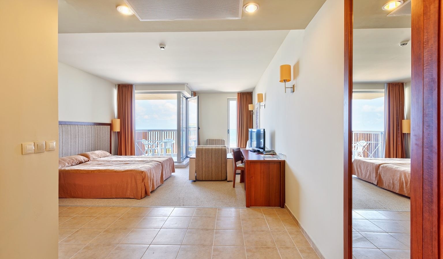 rooms-studio-park-view