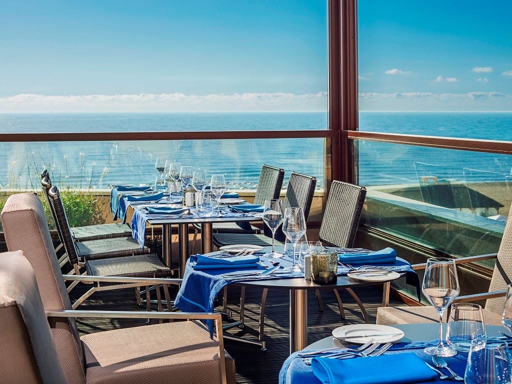 restaurants-restaurant