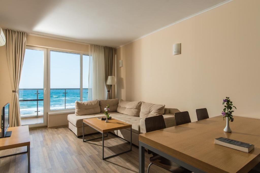 rooms-2-bedroom-standard-apartment-seaview-balcony-or-terrace