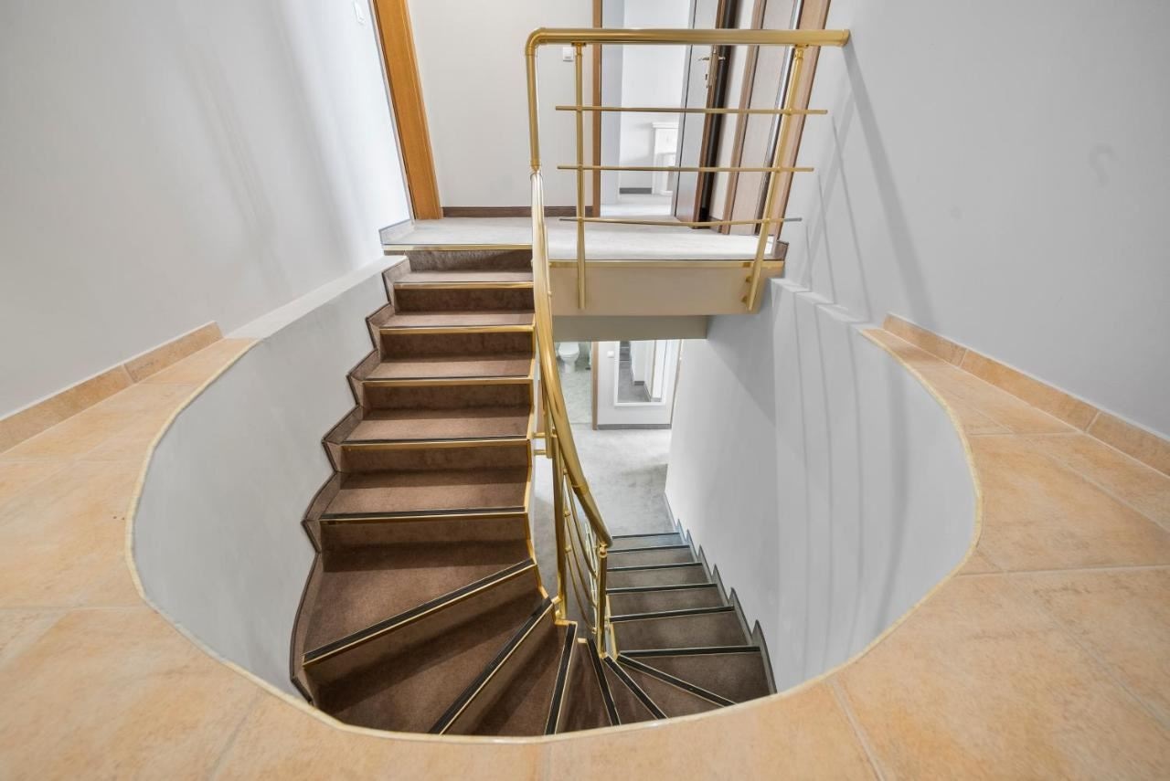 rooms-standard-maisonette-seaview-balcony